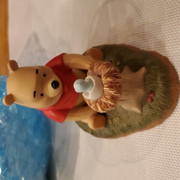 Pooh & Friends by Disney - Picture 2 of 4